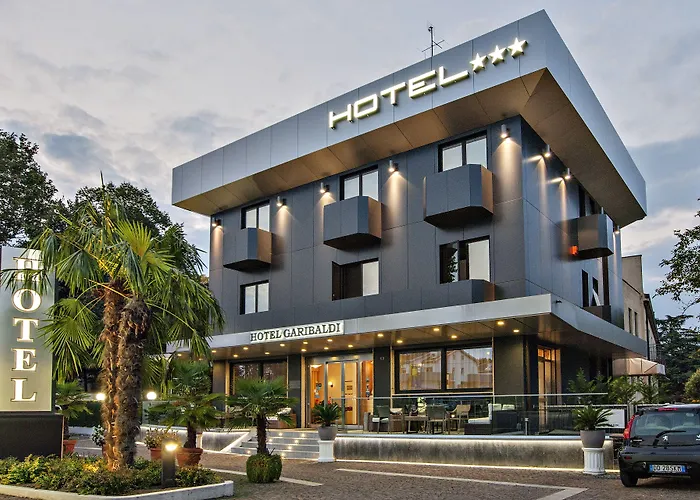 GaribaldiAlbergo